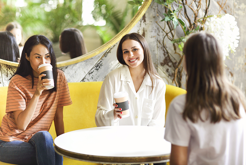 Kubki papierowe do automatów: przewodnik po wyborze i dostawie